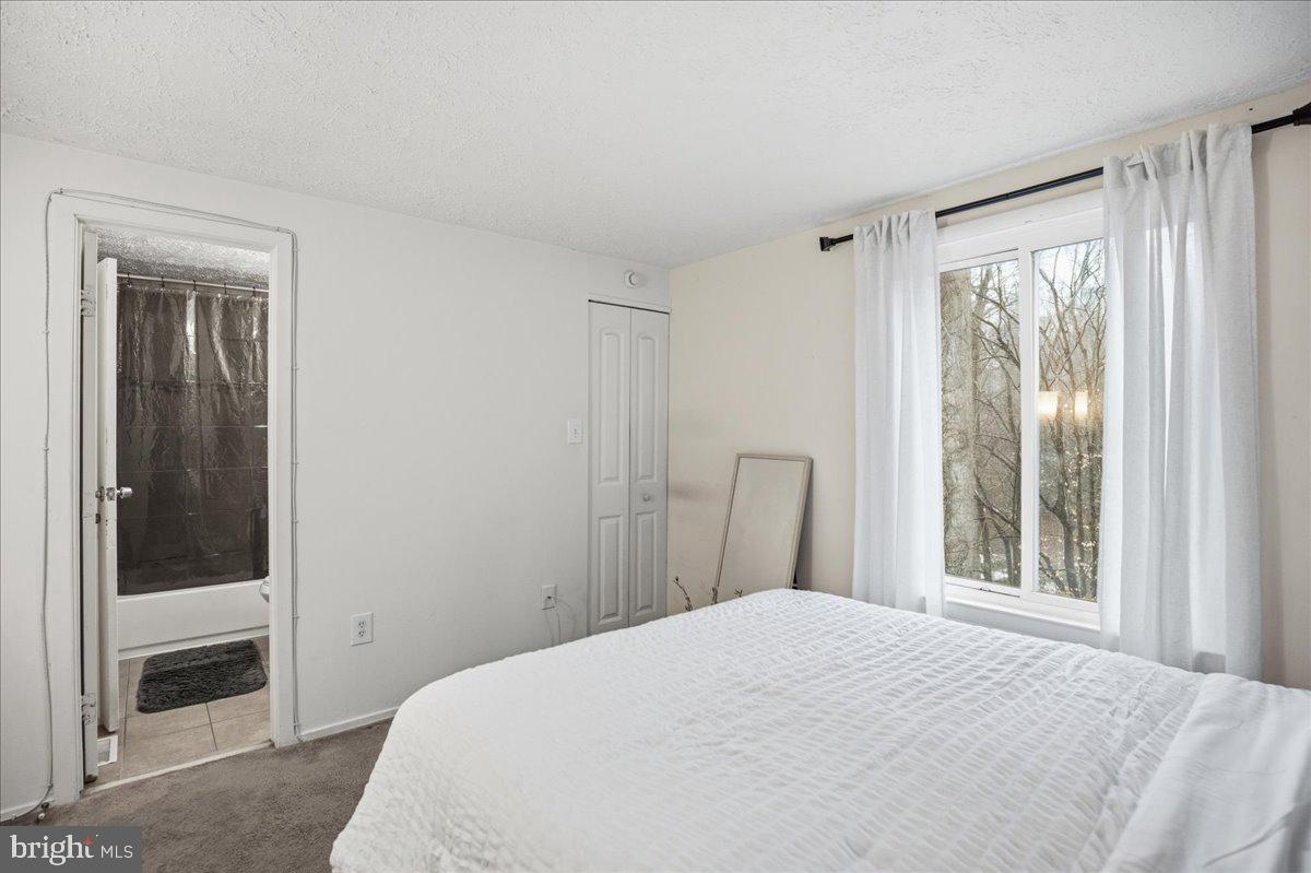 CALVERT TOWNE TOWNHOUSES - Residential