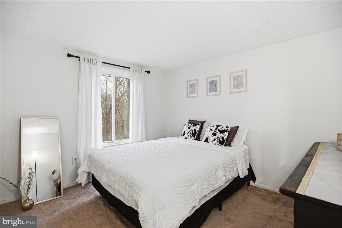 CALVERT TOWNE TOWNHOUSES - Residential