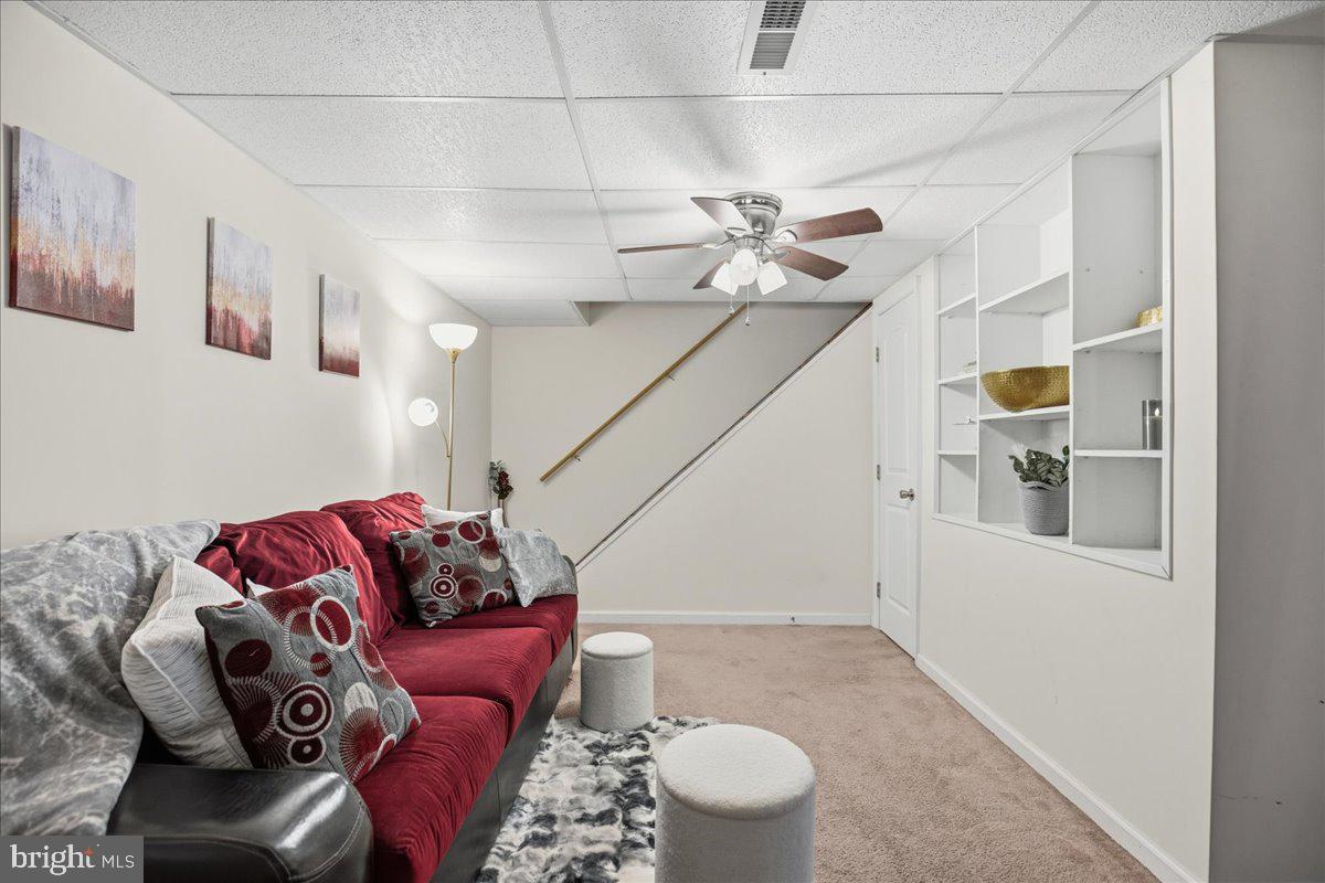 CALVERT TOWNE TOWNHOUSES - Residential