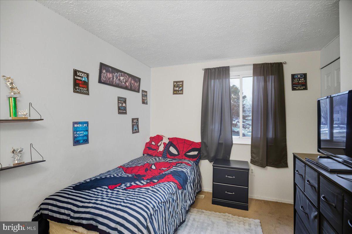 CALVERT TOWNE TOWNHOUSES - Residential