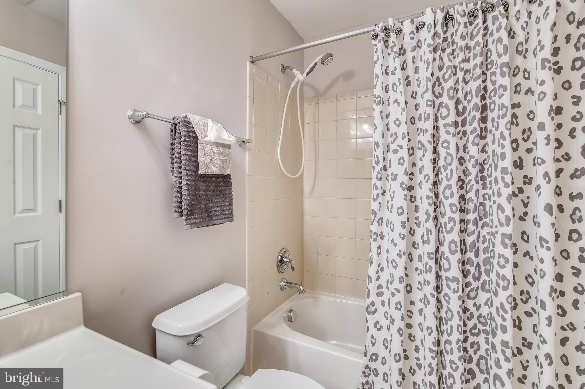 HIRST FARM - Residential