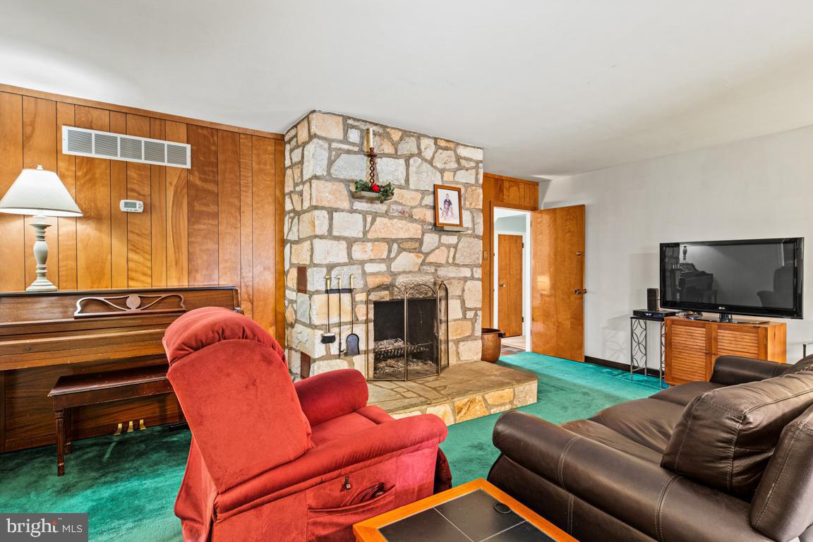 GREEN ACRES - Residential