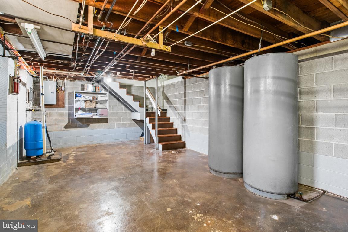 GREEN ACRES - Residential