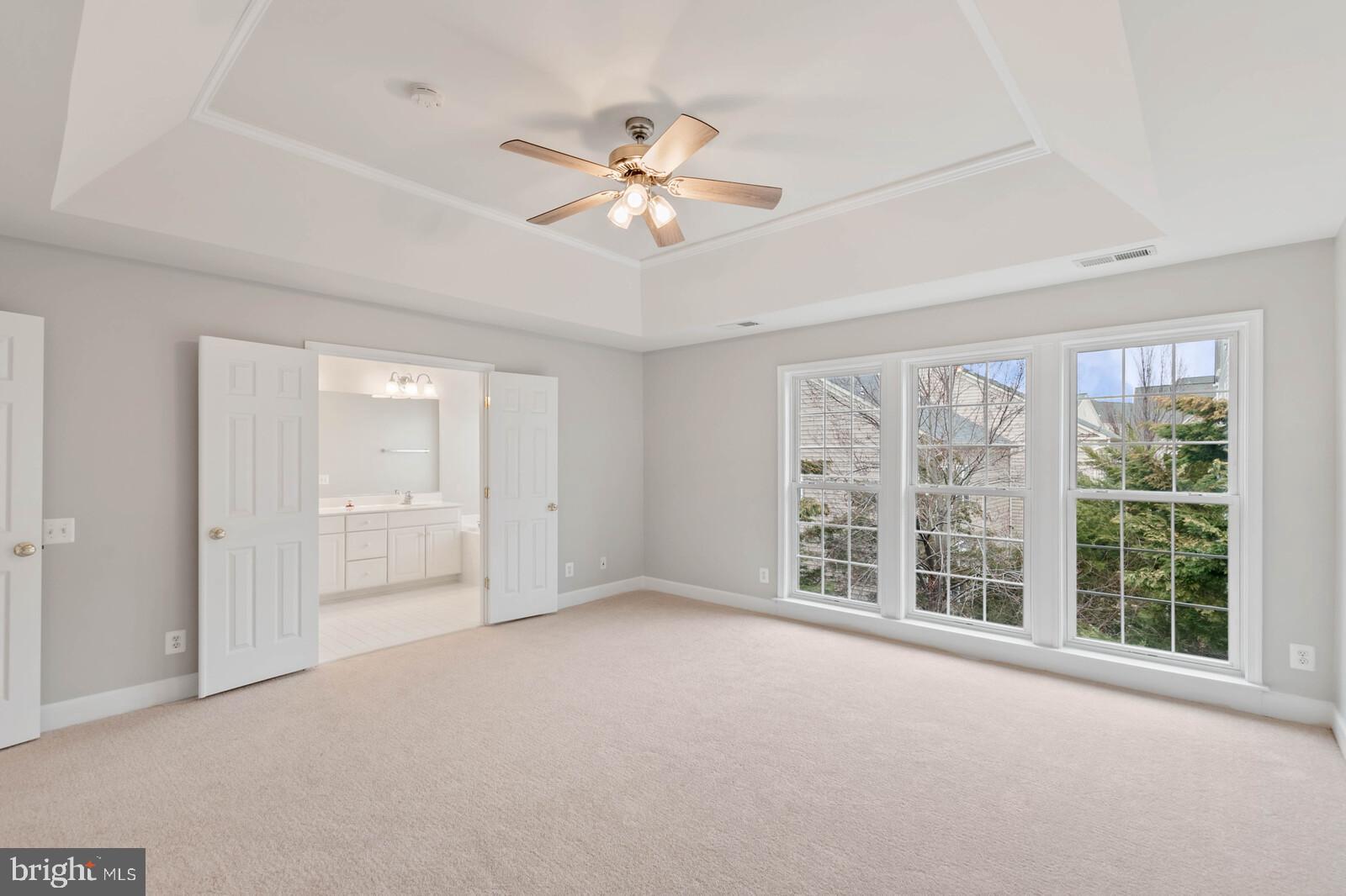 LAUREL RIDGE CROSSING - Residential