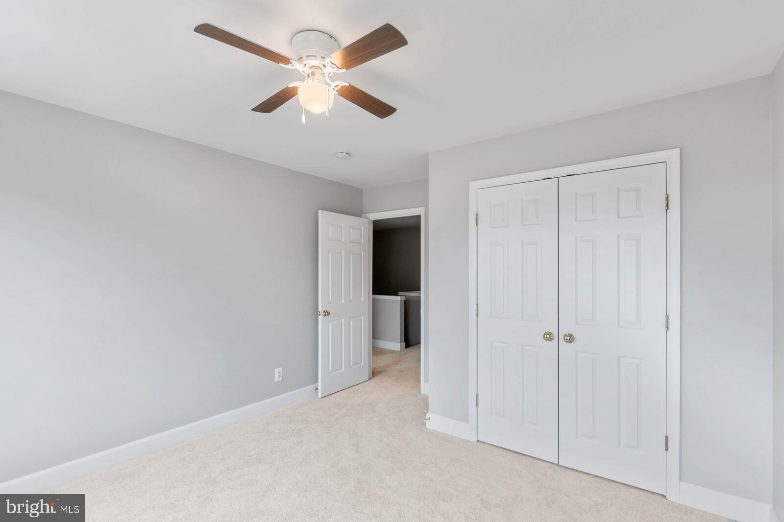 LAUREL RIDGE CROSSING - Residential