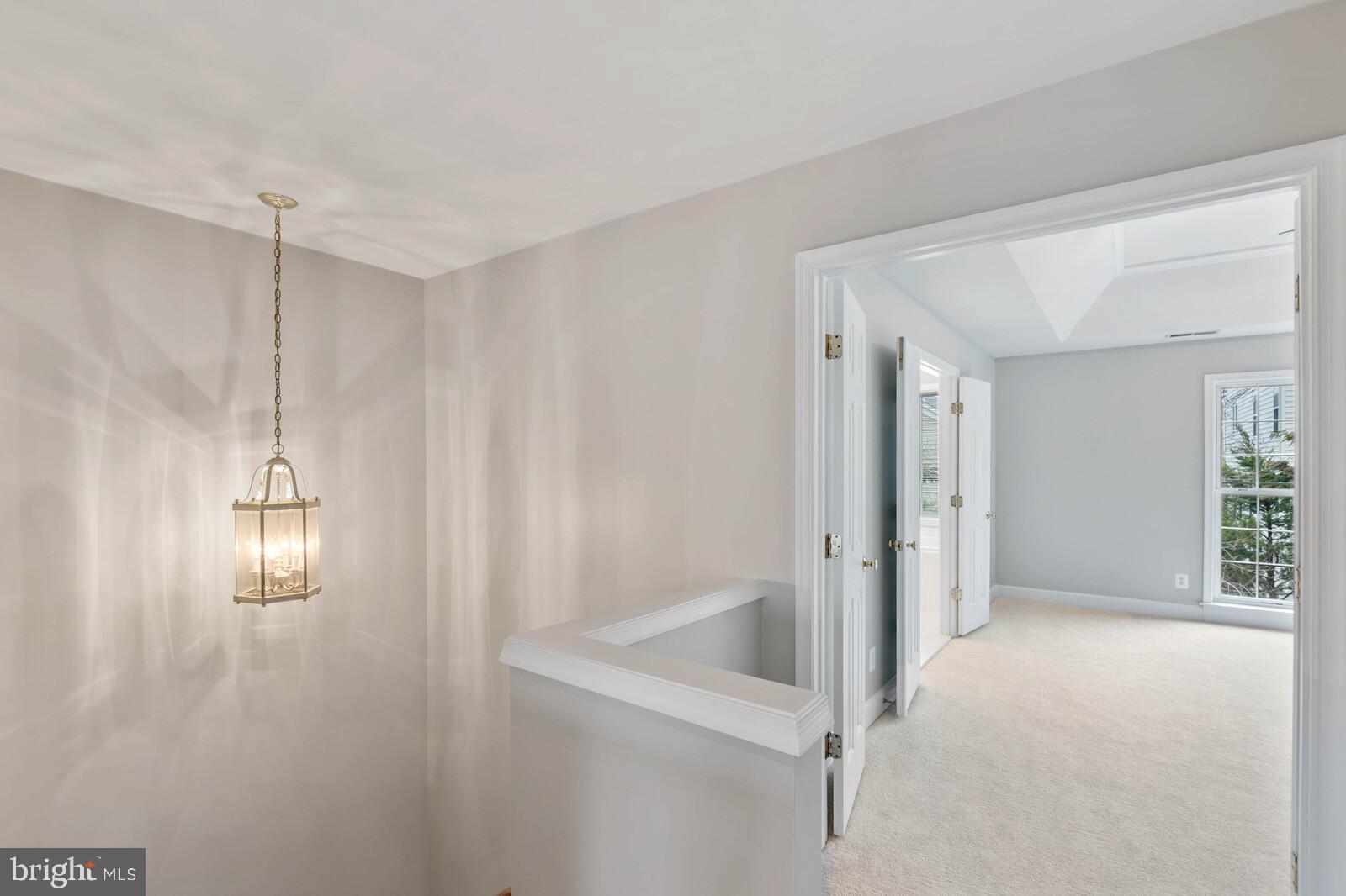 LAUREL RIDGE CROSSING - Residential