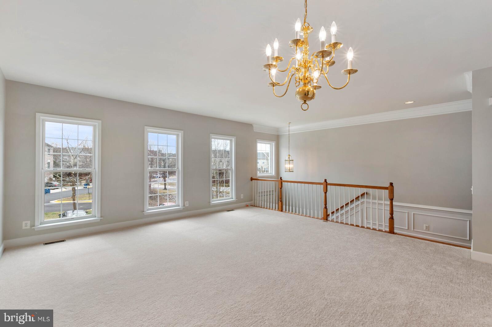 LAUREL RIDGE CROSSING - Residential