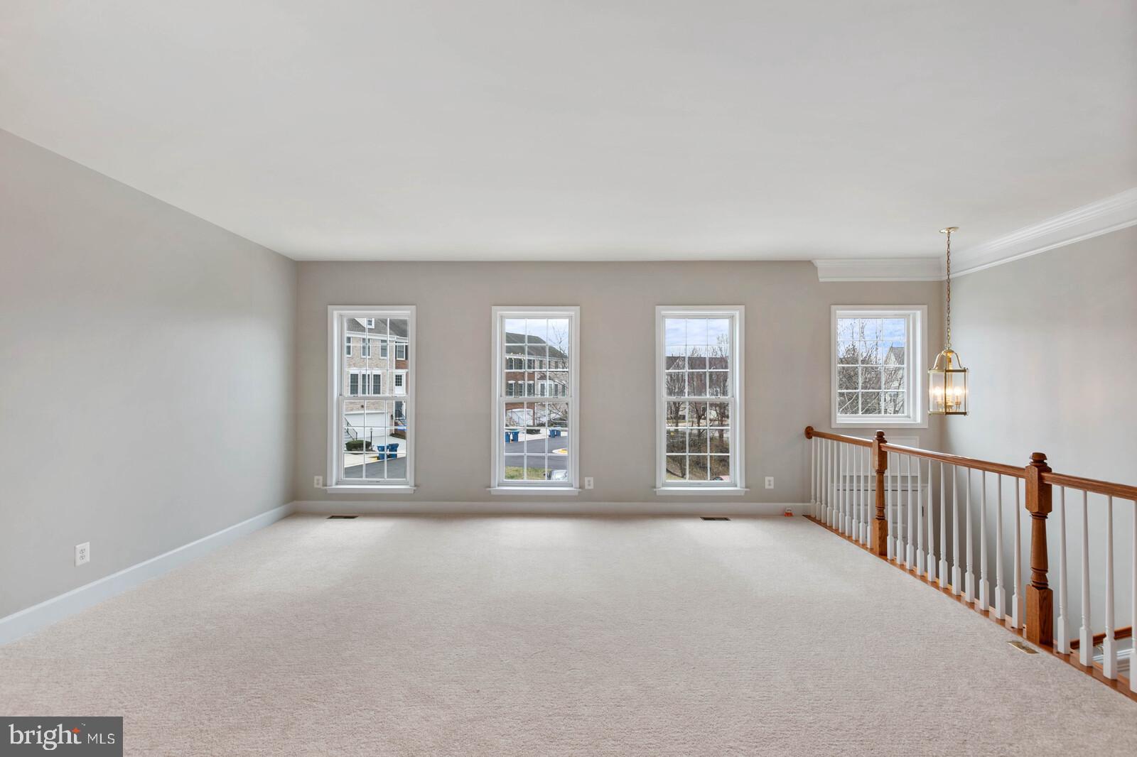 LAUREL RIDGE CROSSING - Residential