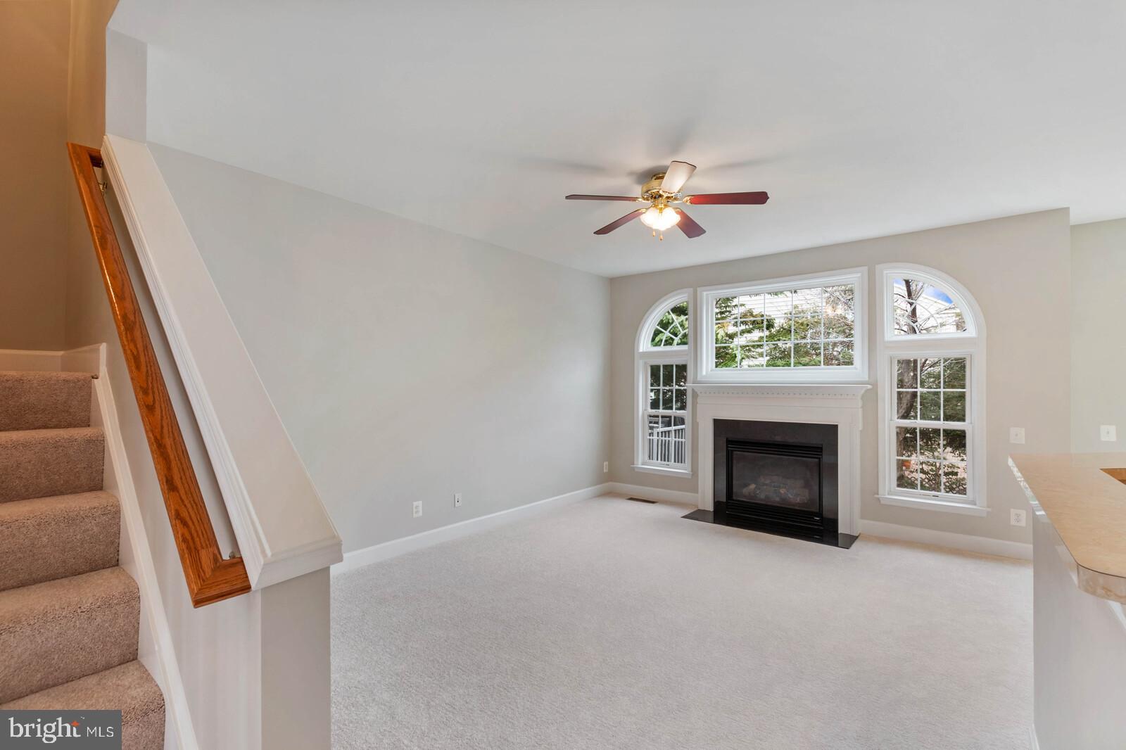 LAUREL RIDGE CROSSING - Residential