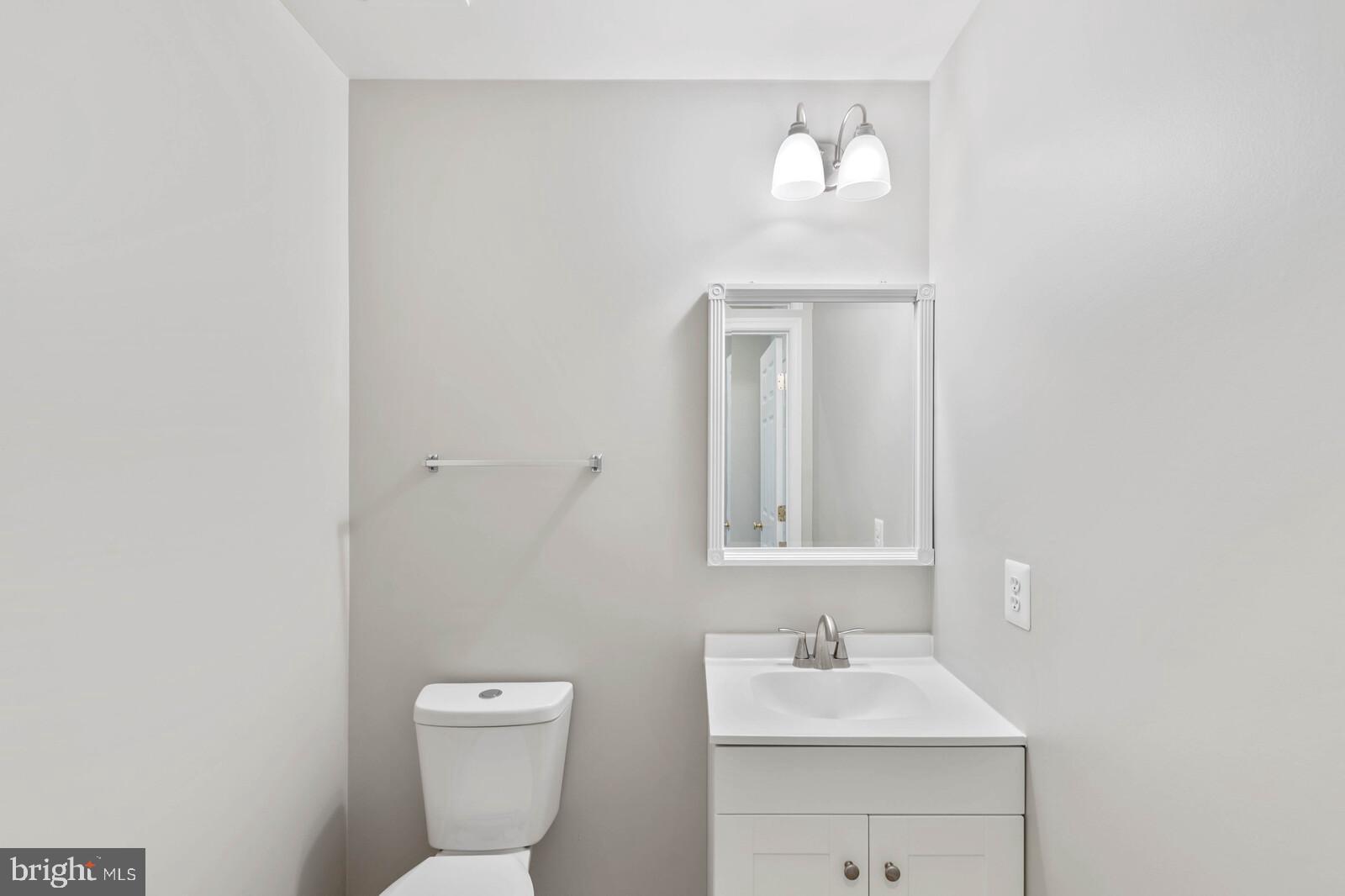 LAUREL RIDGE CROSSING - Residential