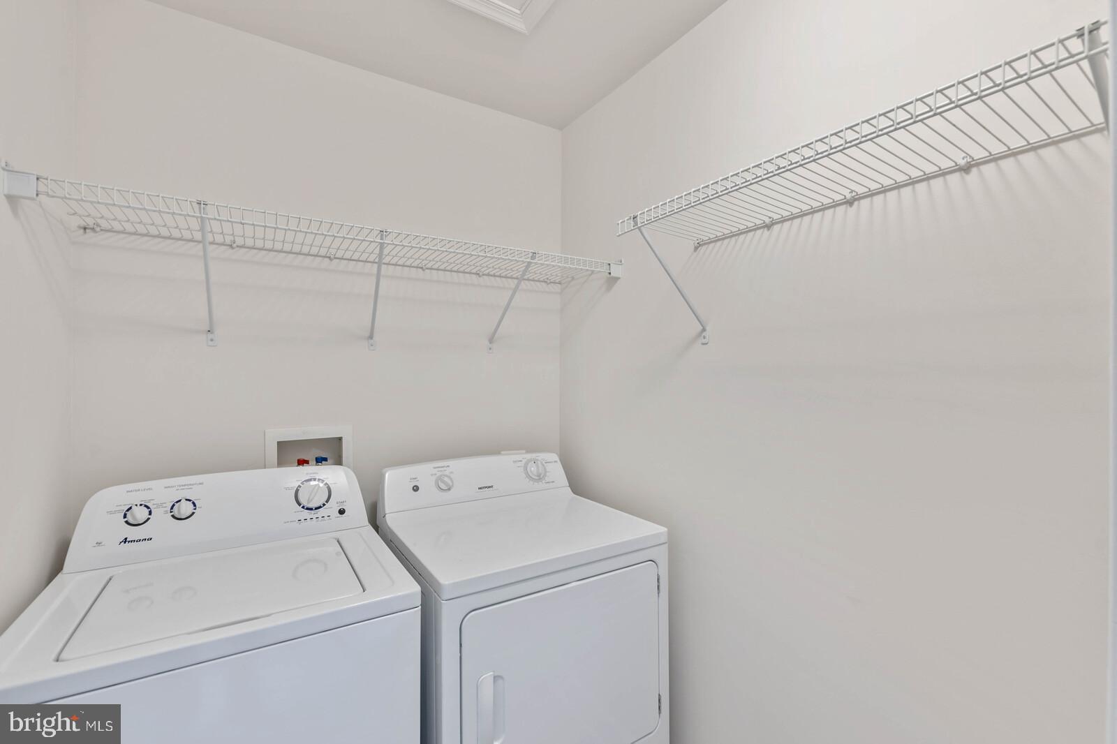 LAUREL RIDGE CROSSING - Residential