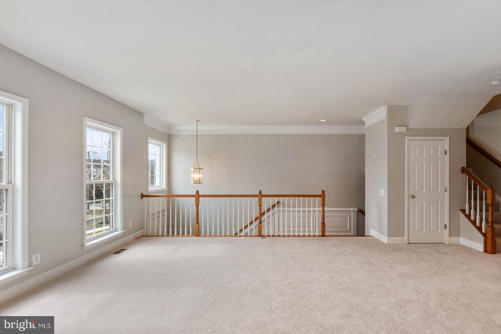 LAUREL RIDGE CROSSING - Residential