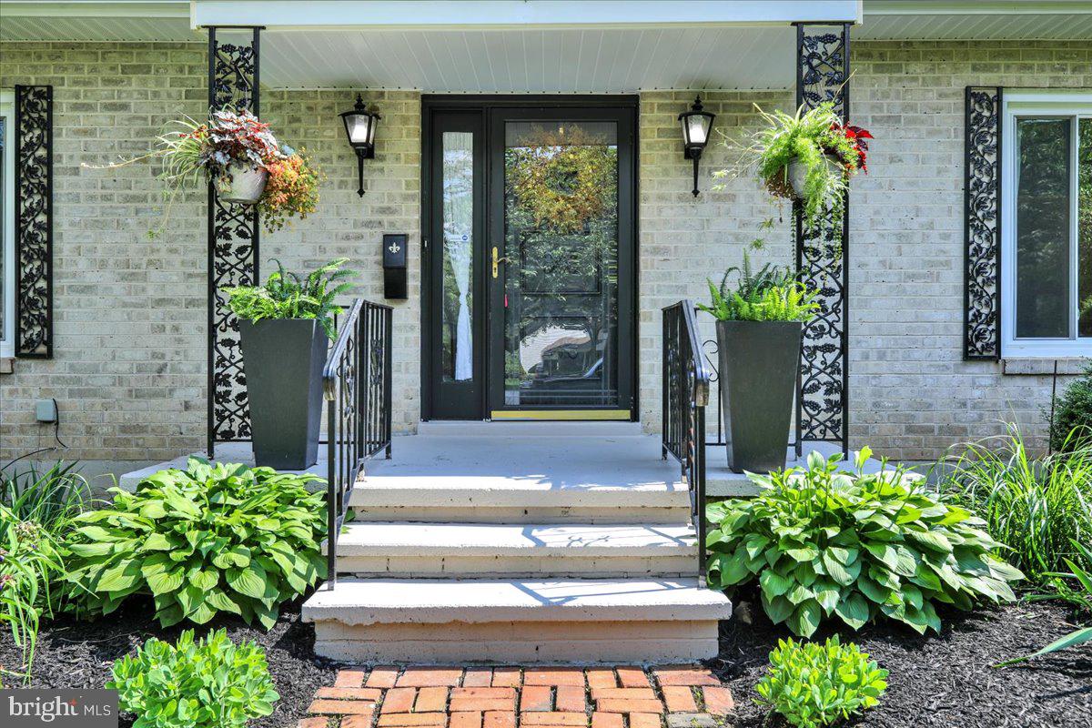 89 WELLINGTON BOULEVARD