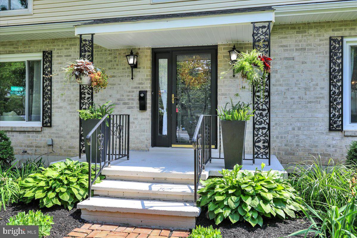 WELLINGTON DOWNES - Residential