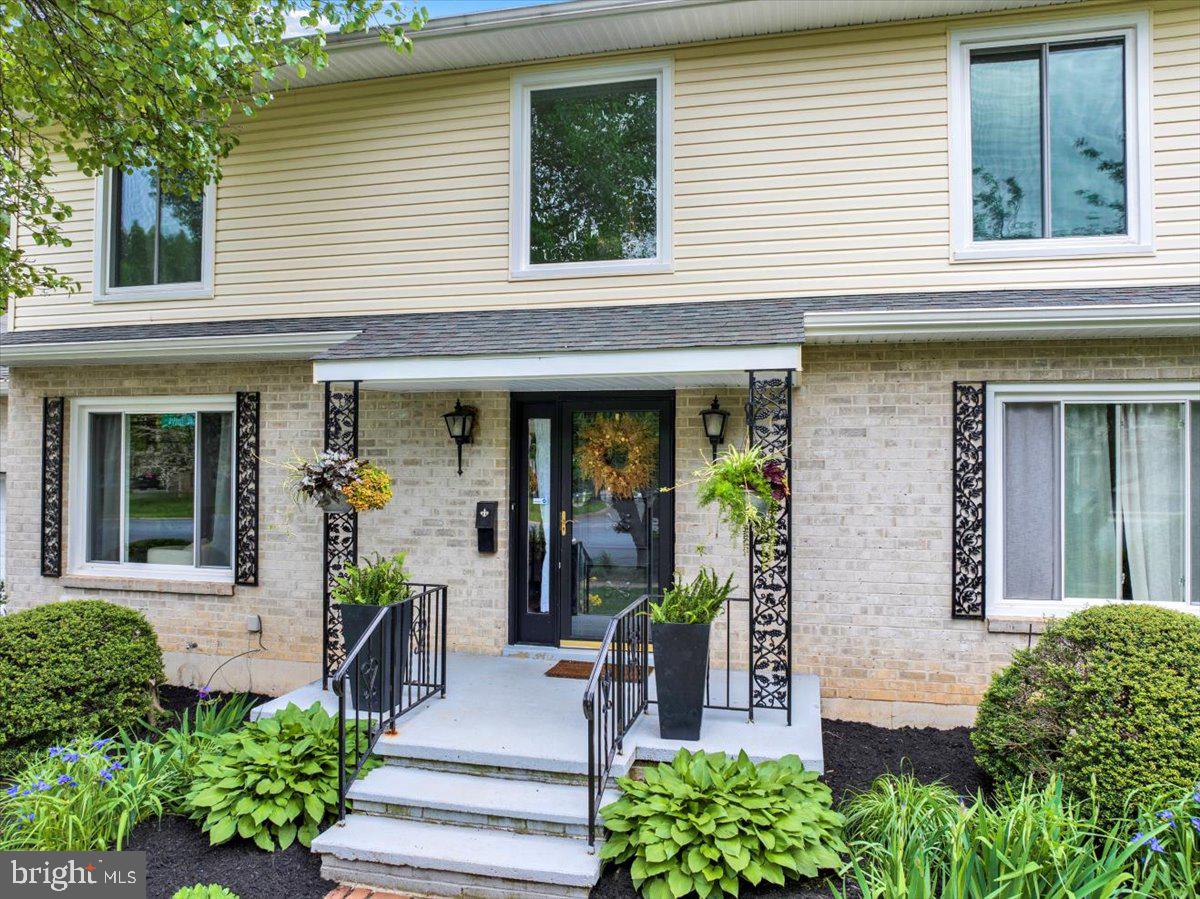 89 WELLINGTON BOULEVARD