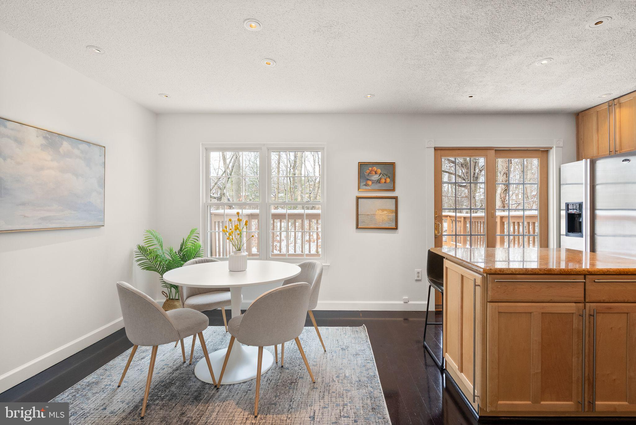 HUNTERS SQUARE - Residential