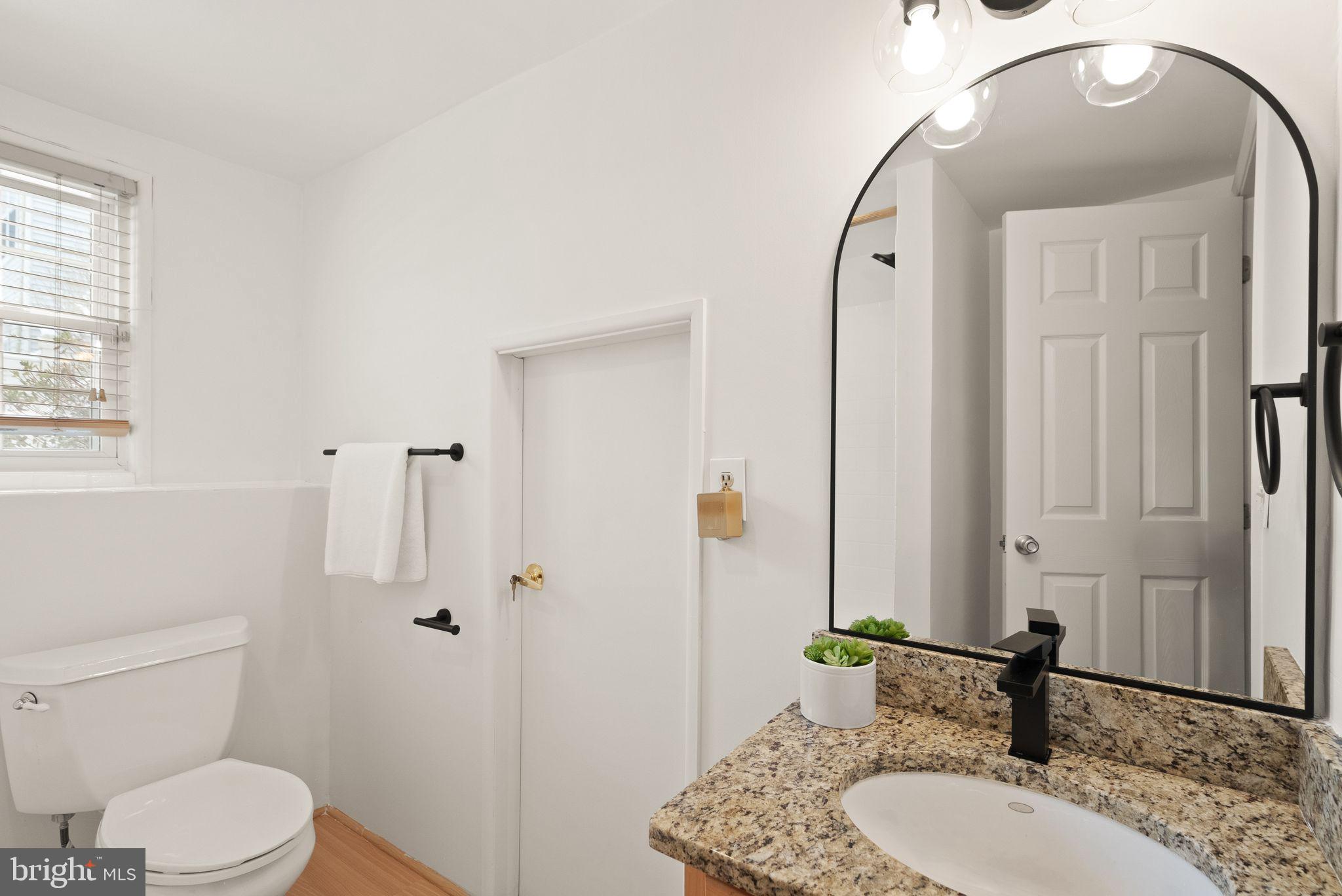 HUNTERS SQUARE - Residential