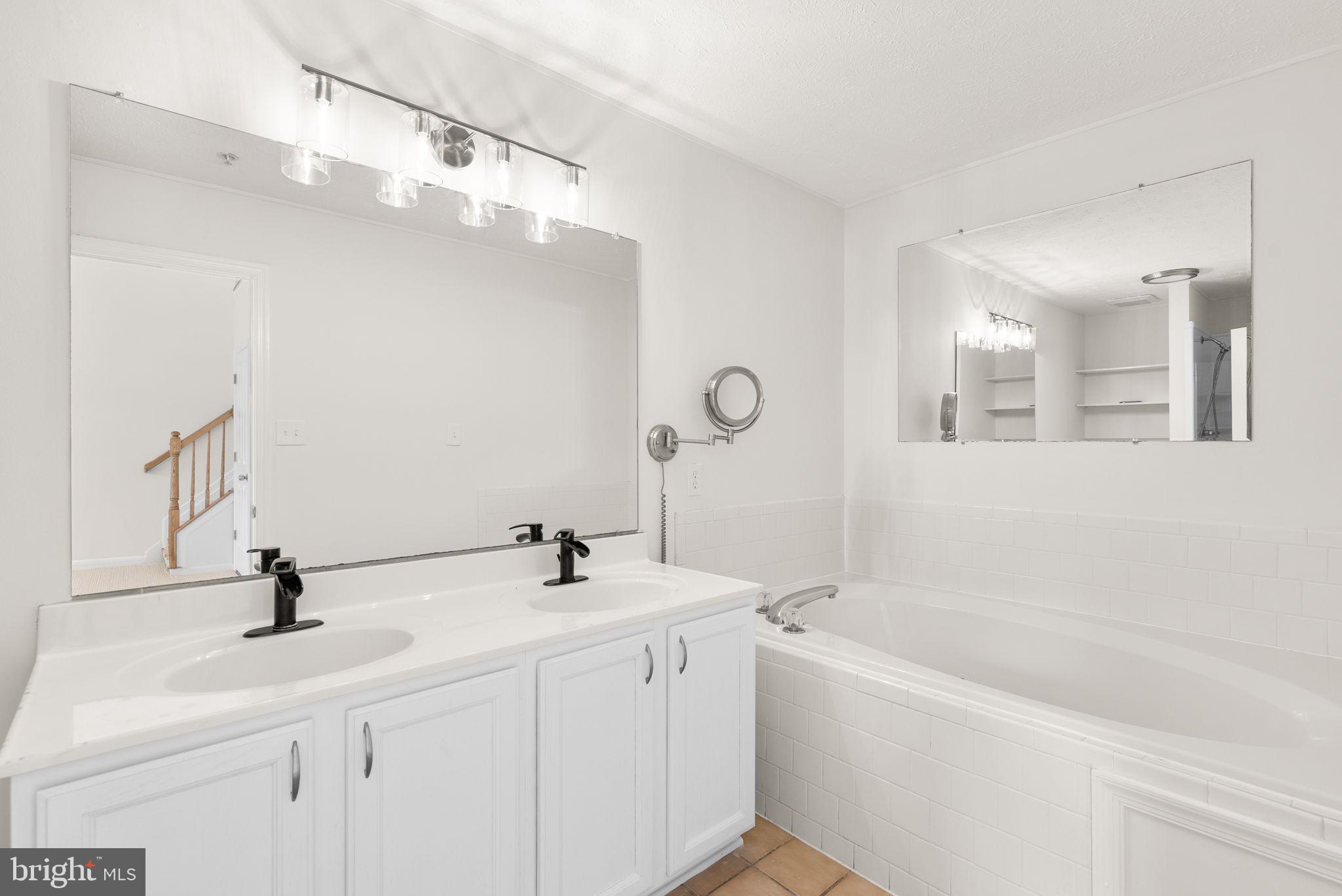 BOWLING BROOK FARMS - Residential