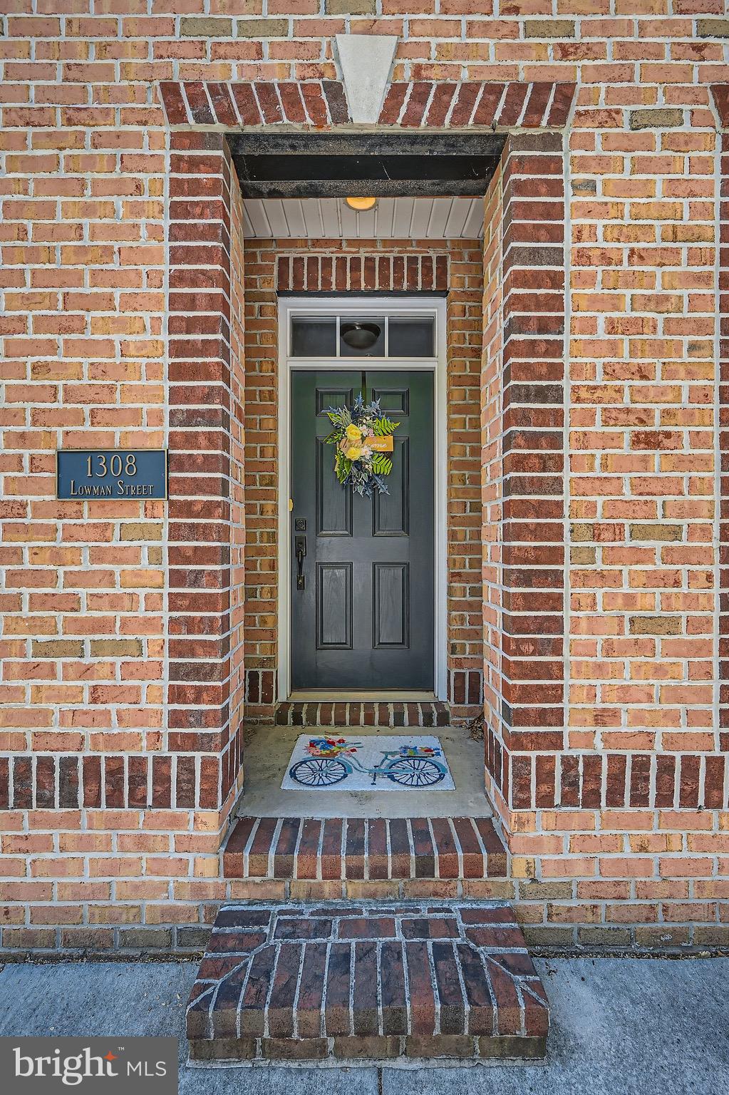 1308 LOWMAN STREET