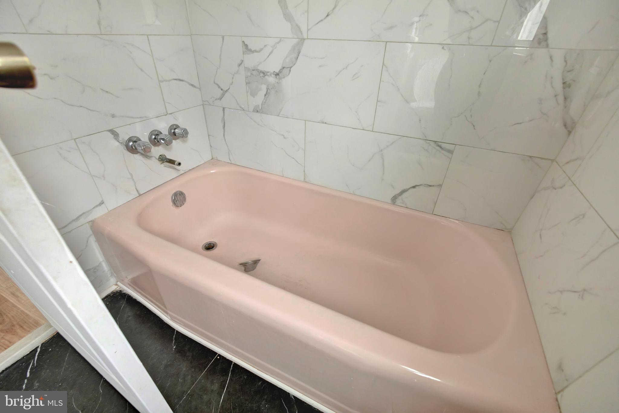 GREENBRIER KNOLLS - Residential