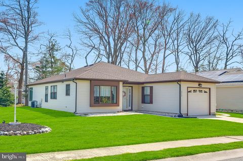 Photo of 313 Concord Court, LITTLE EGG HARBOR TWP, NJ 08087 (MLS # NJOC2041760)