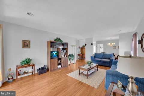 Tiny photo for 313 Concord Court, LITTLE EGG HARBOR TWP, NJ 08087 (MLS # NJOC2041760)