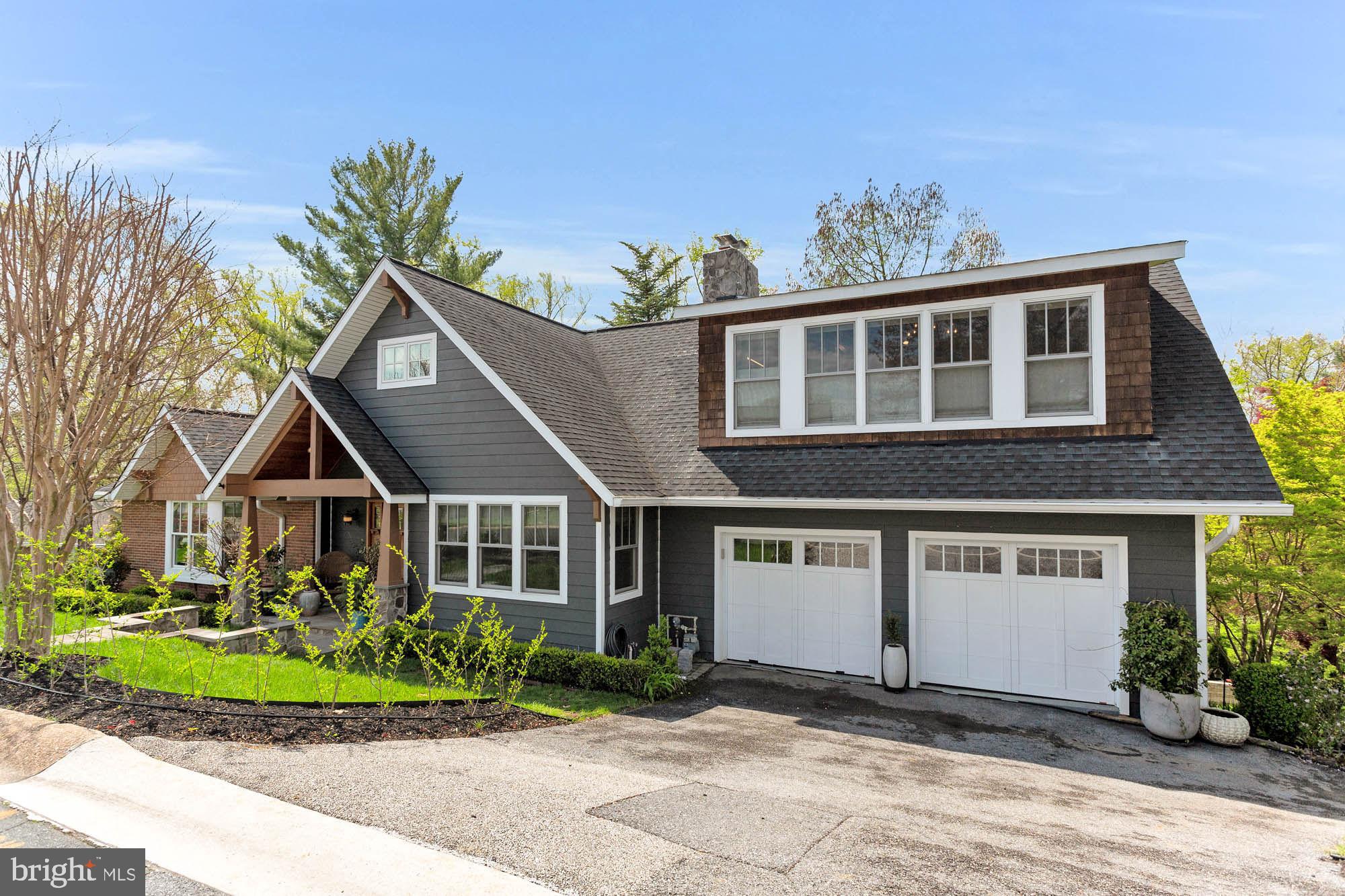 218 LOOKOUT LANE