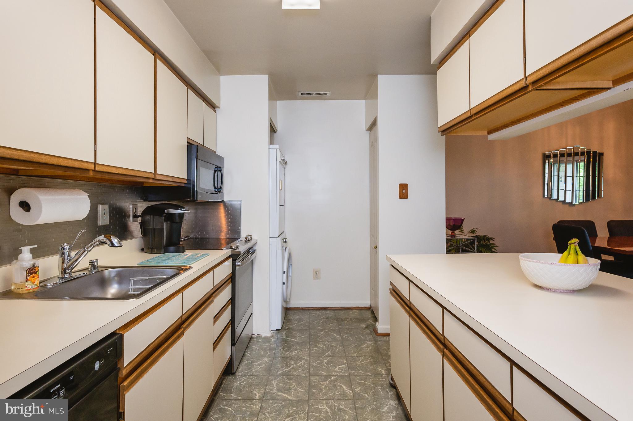 THE VILLAGE OF TIMBERGROVE - Residential