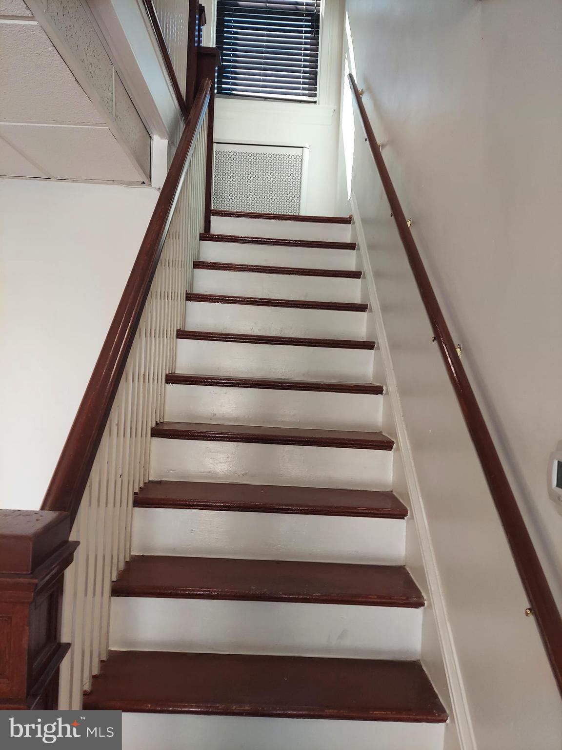 PARKVILLE - Commercial Sale