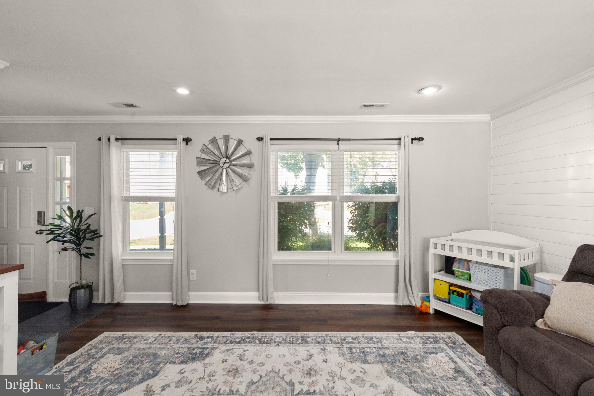 1253 COLLIER LANE