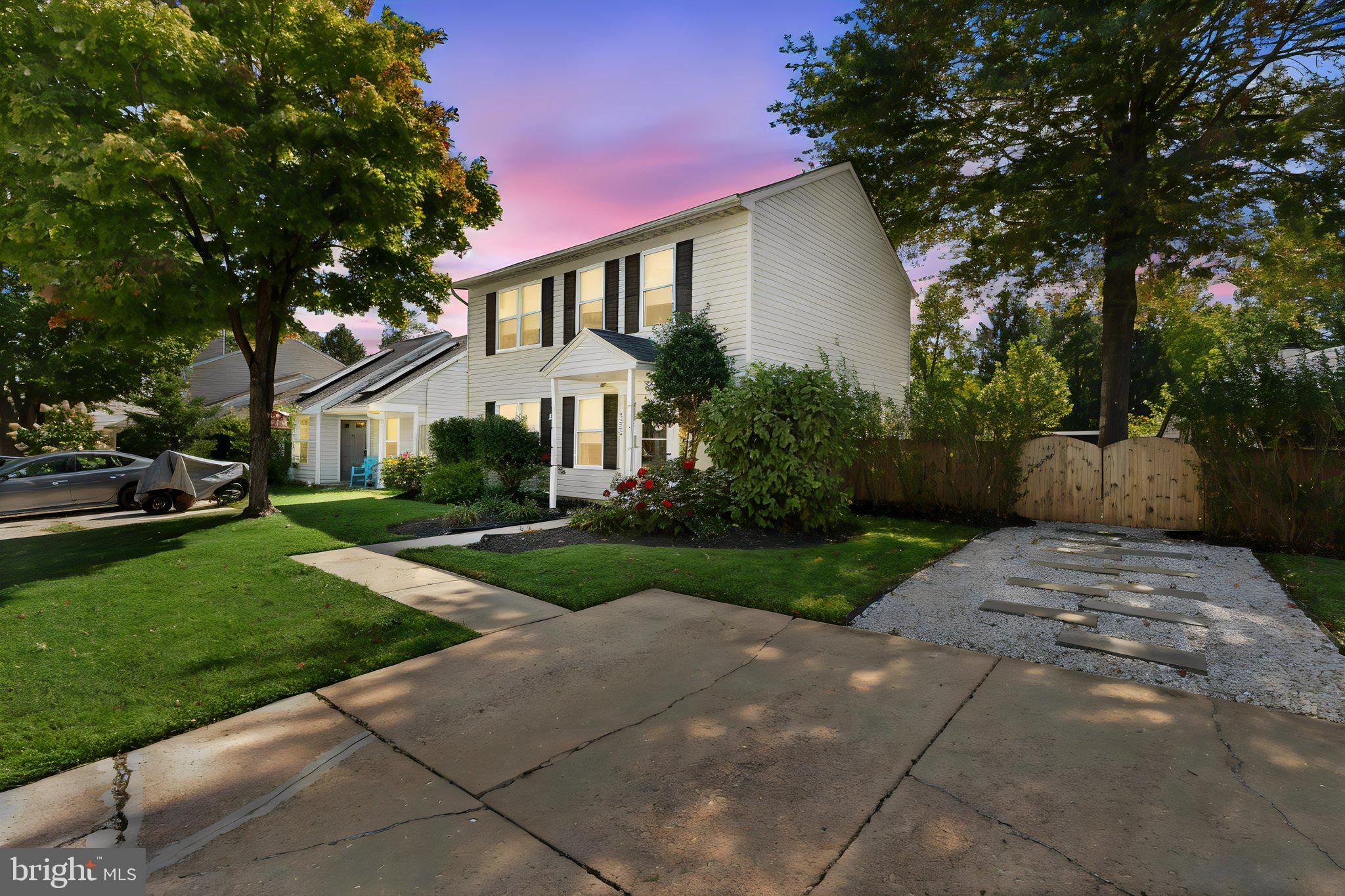 1253 COLLIER LANE