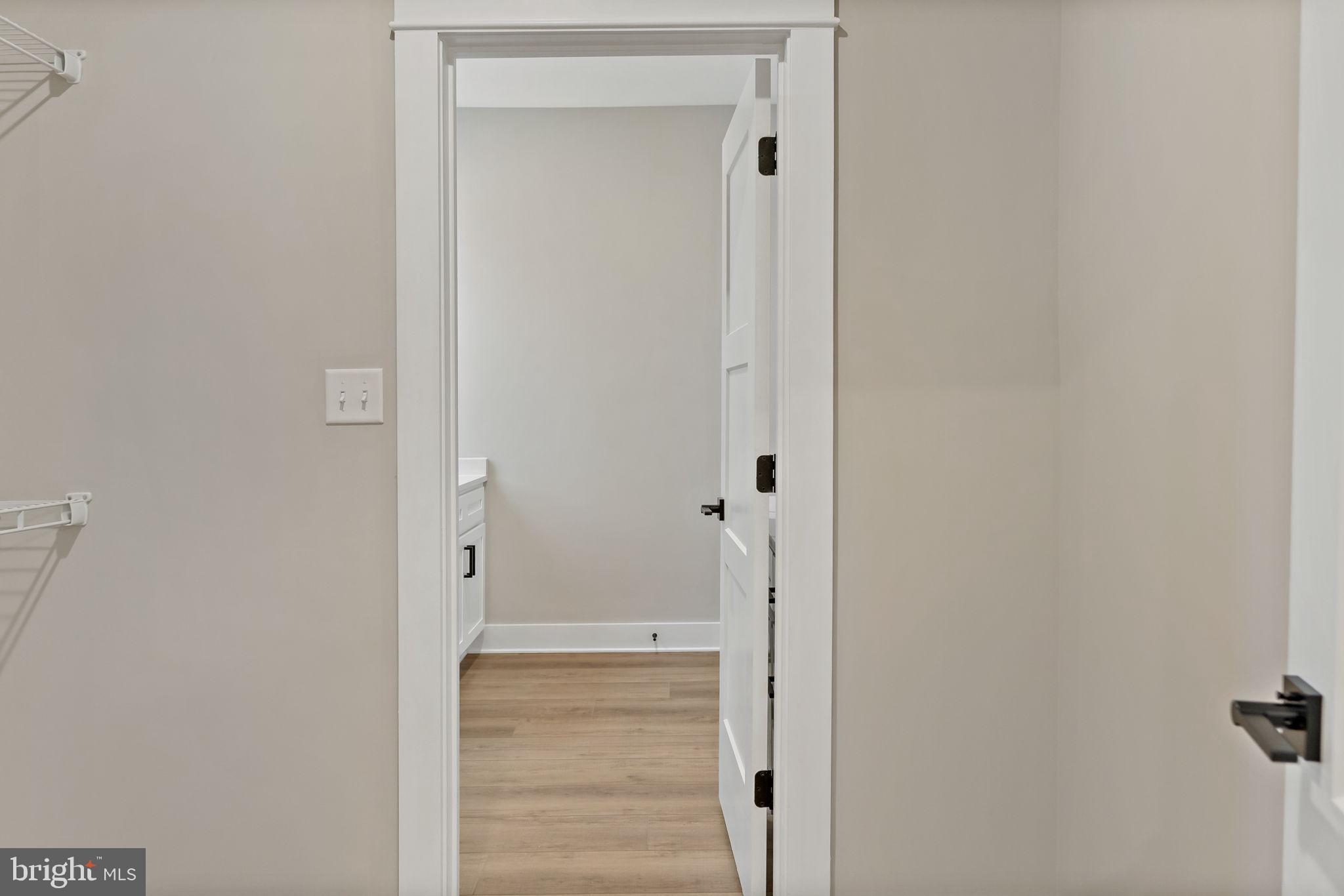 HALLMARK GLEN - Residential