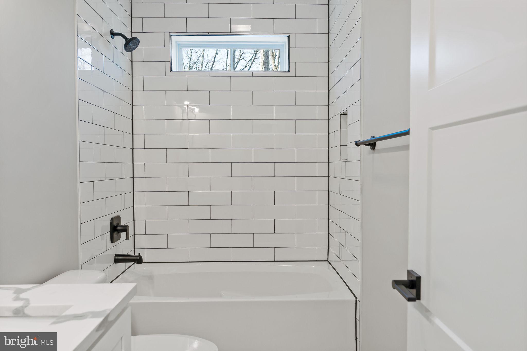 HALLMARK GLEN - Residential