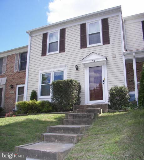 D EVEREUX WEST - Residential Lease