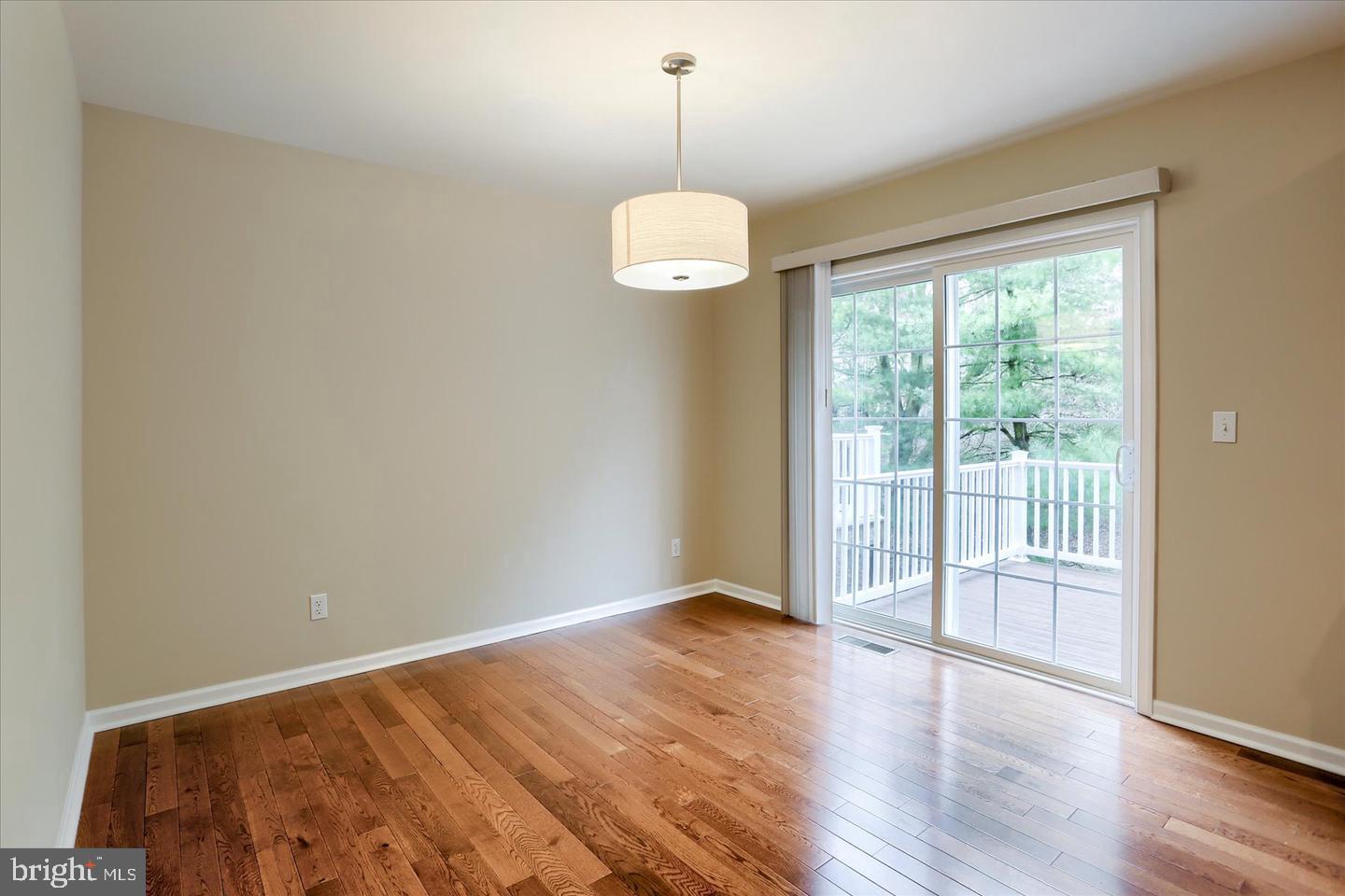 PARKSIDE TOWNHOME CONDOS - Residential