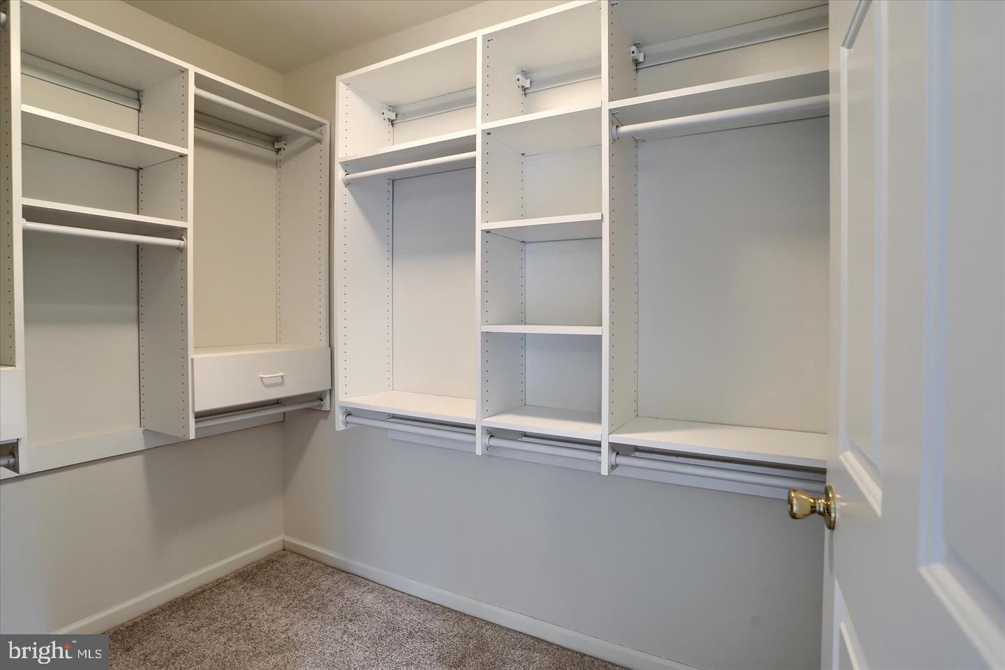 PARKSIDE TOWNHOME CONDOS - Residential