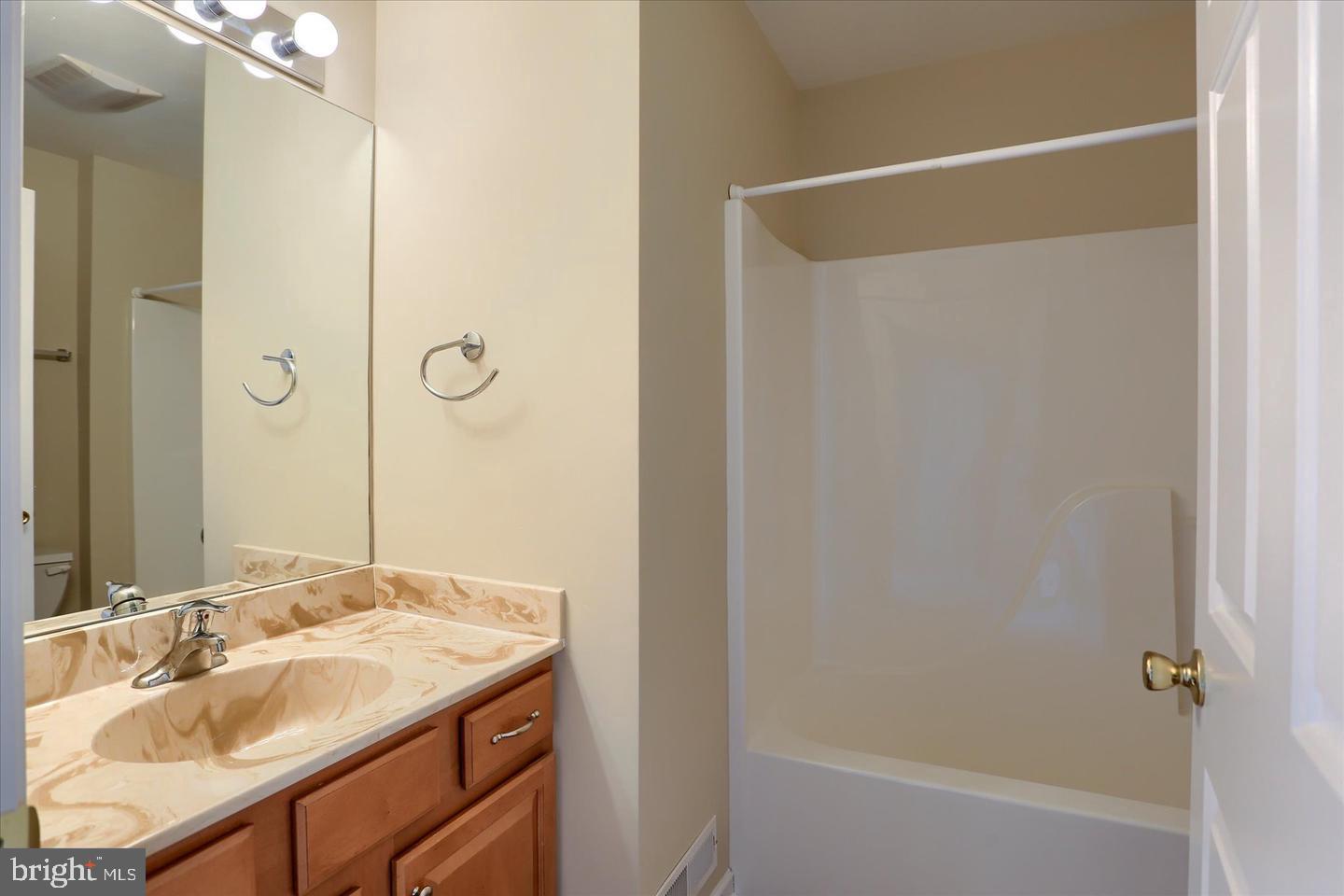 PARKSIDE TOWNHOME CONDOS - Residential