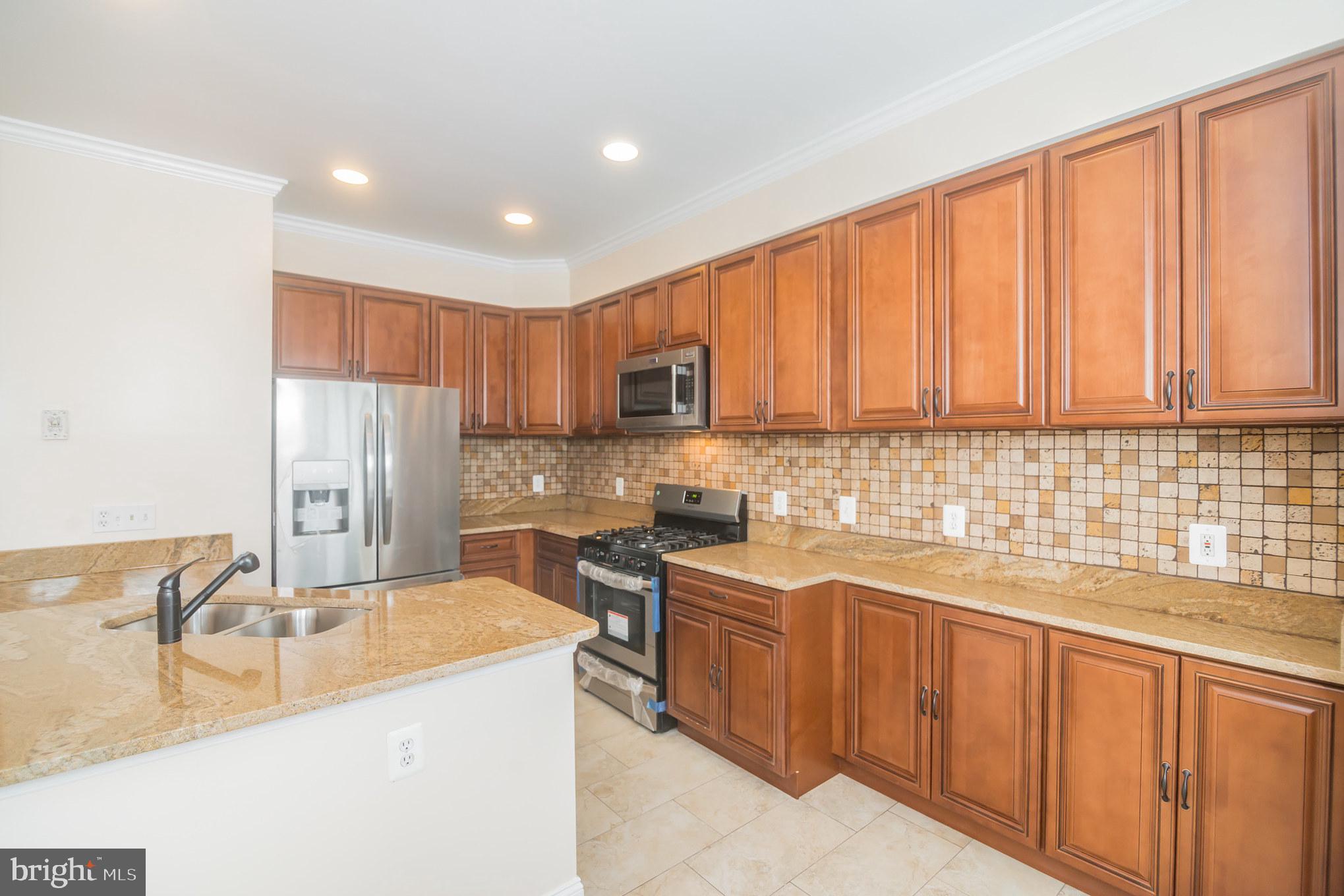 ASHBURN VILLAGE - Residential Lease