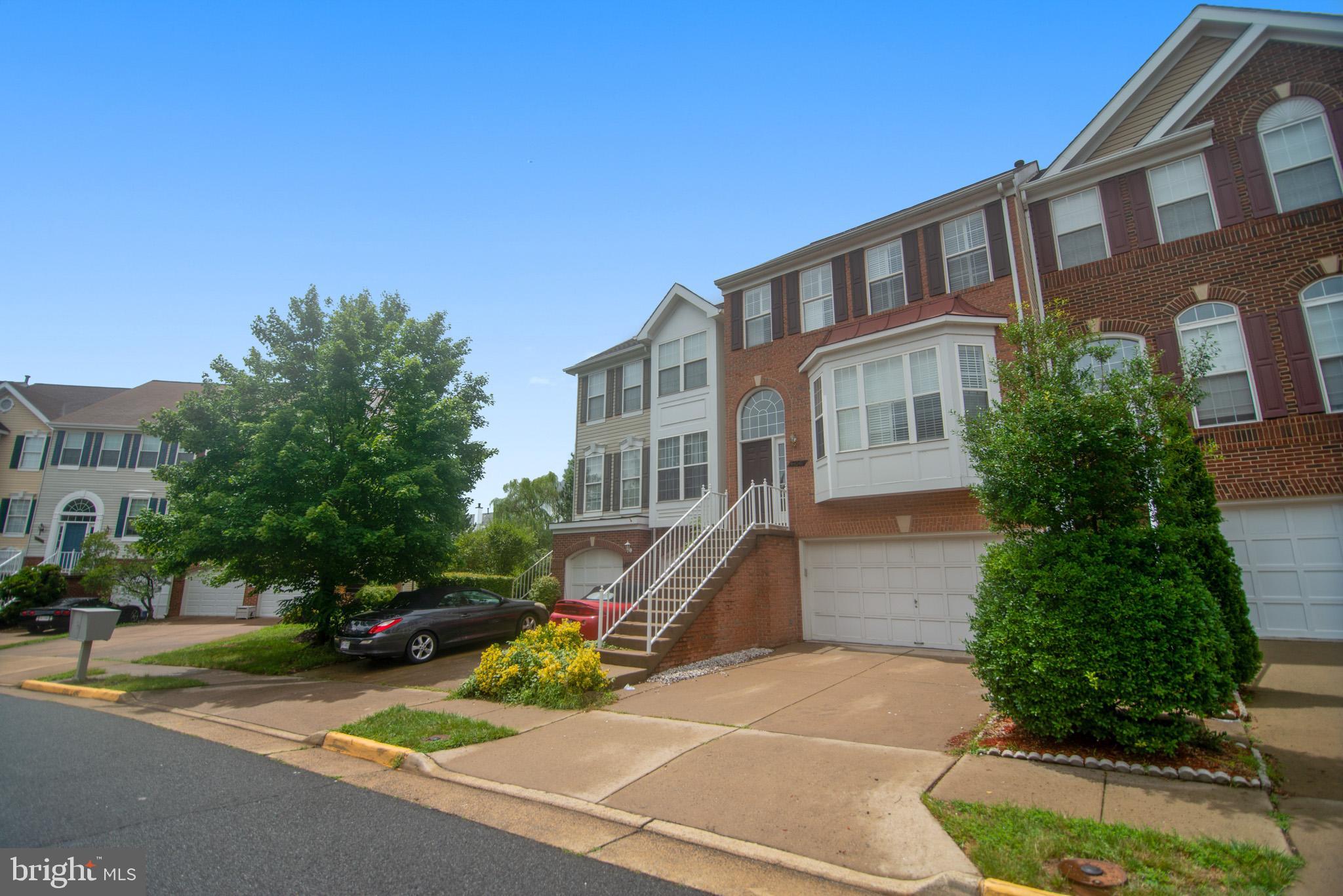 ASHBURN VILLAGE - Residential Lease
