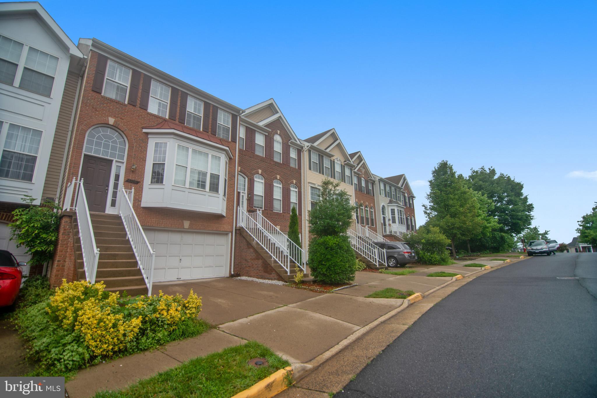 ASHBURN VILLAGE - Residential Lease