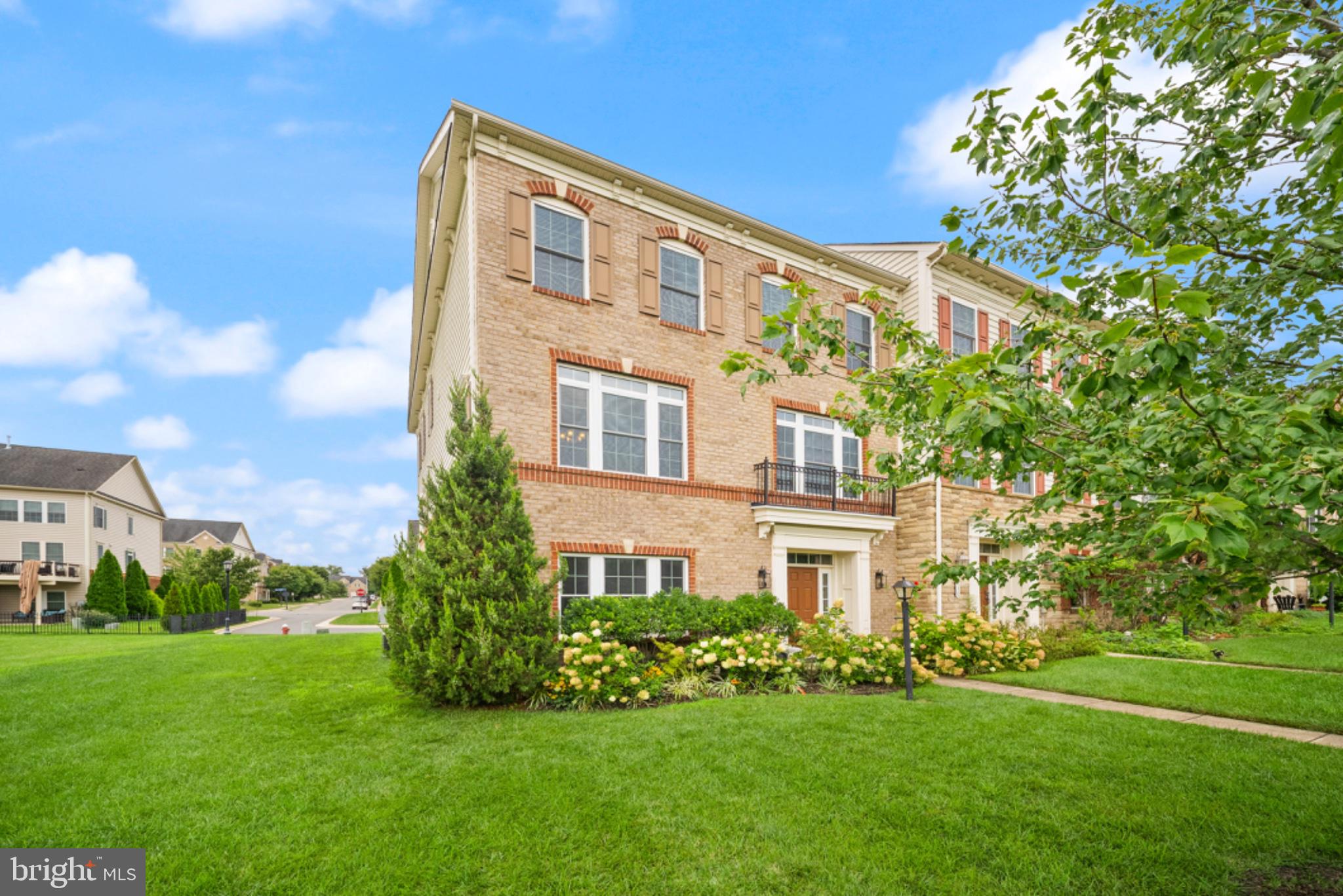 42532 ROWDERBURY SQUARE