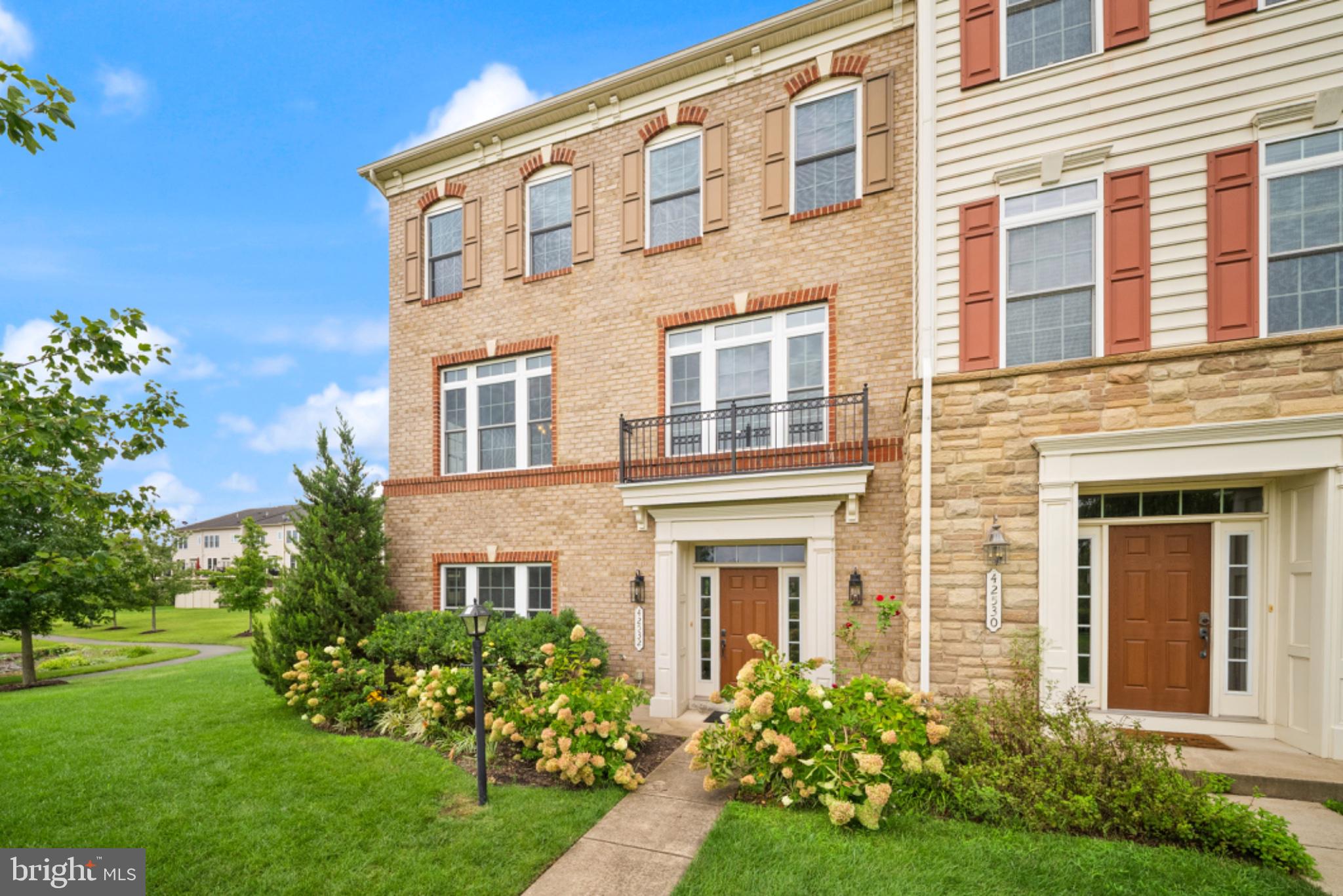 42532 ROWDERBURY SQUARE