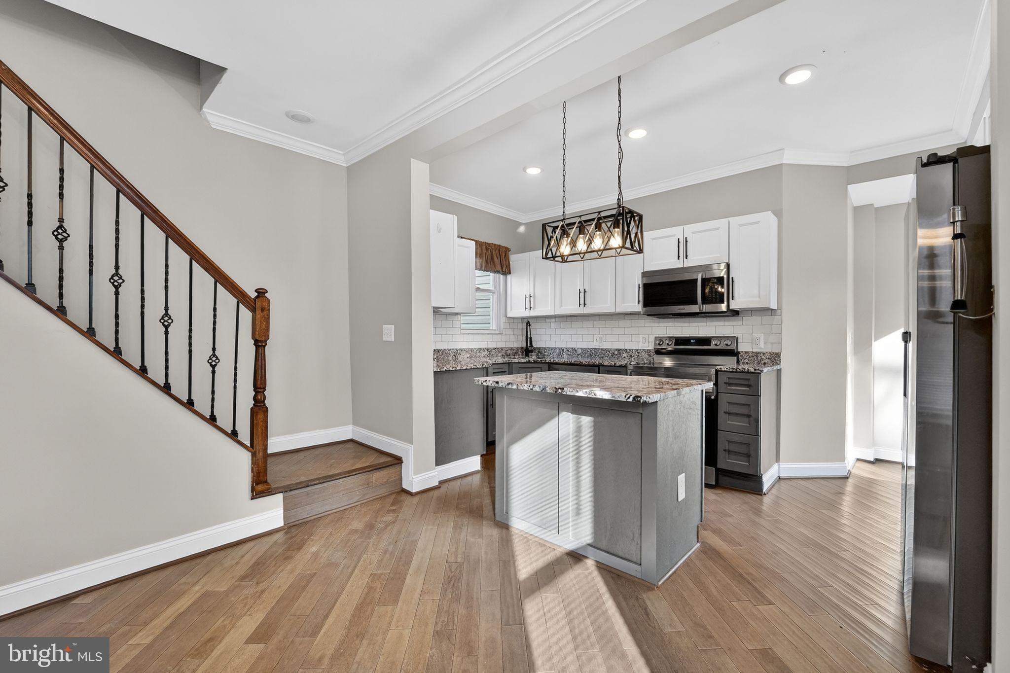 LANDSDOWNE - Residential