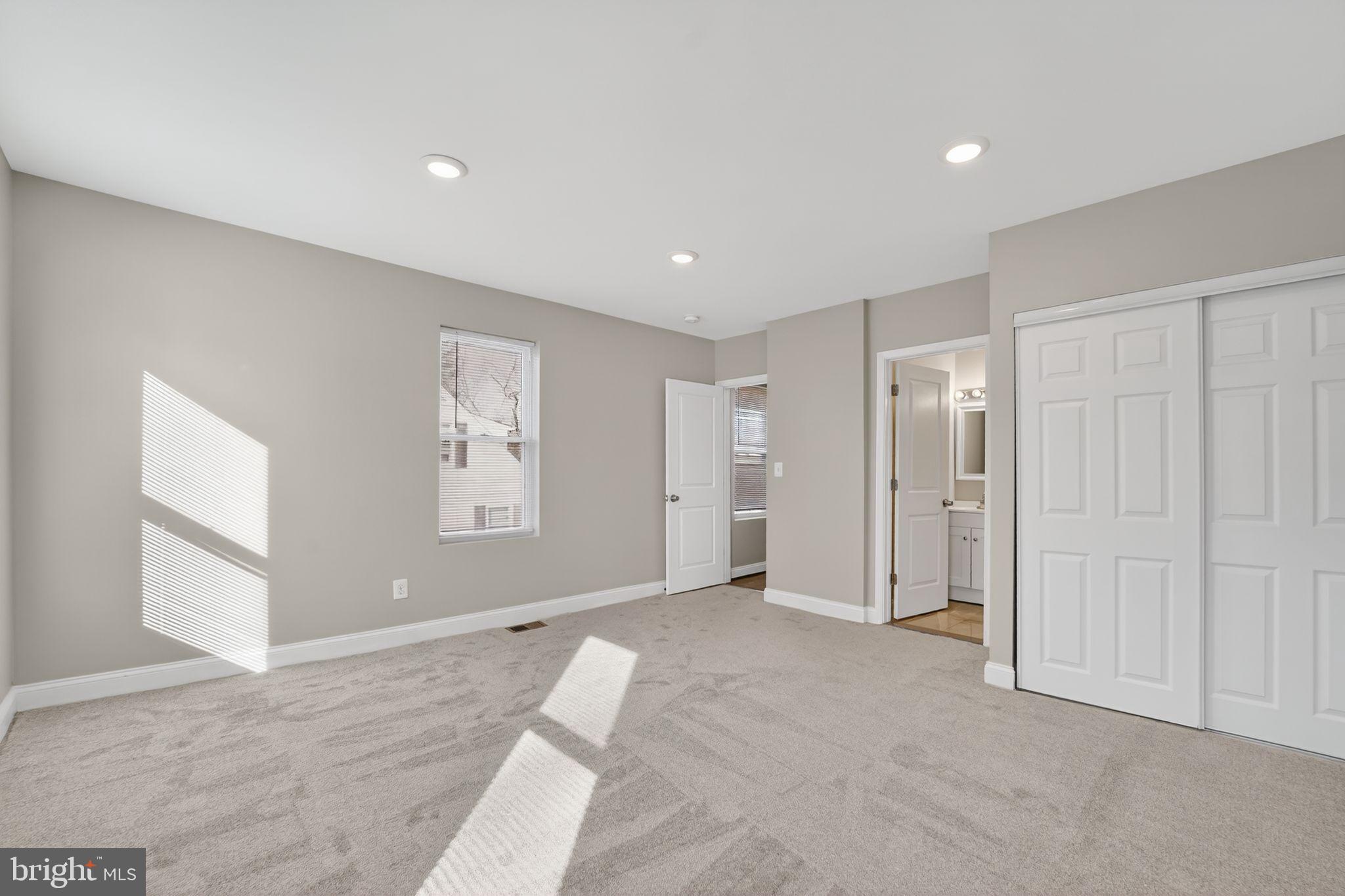 LANDSDOWNE - Residential