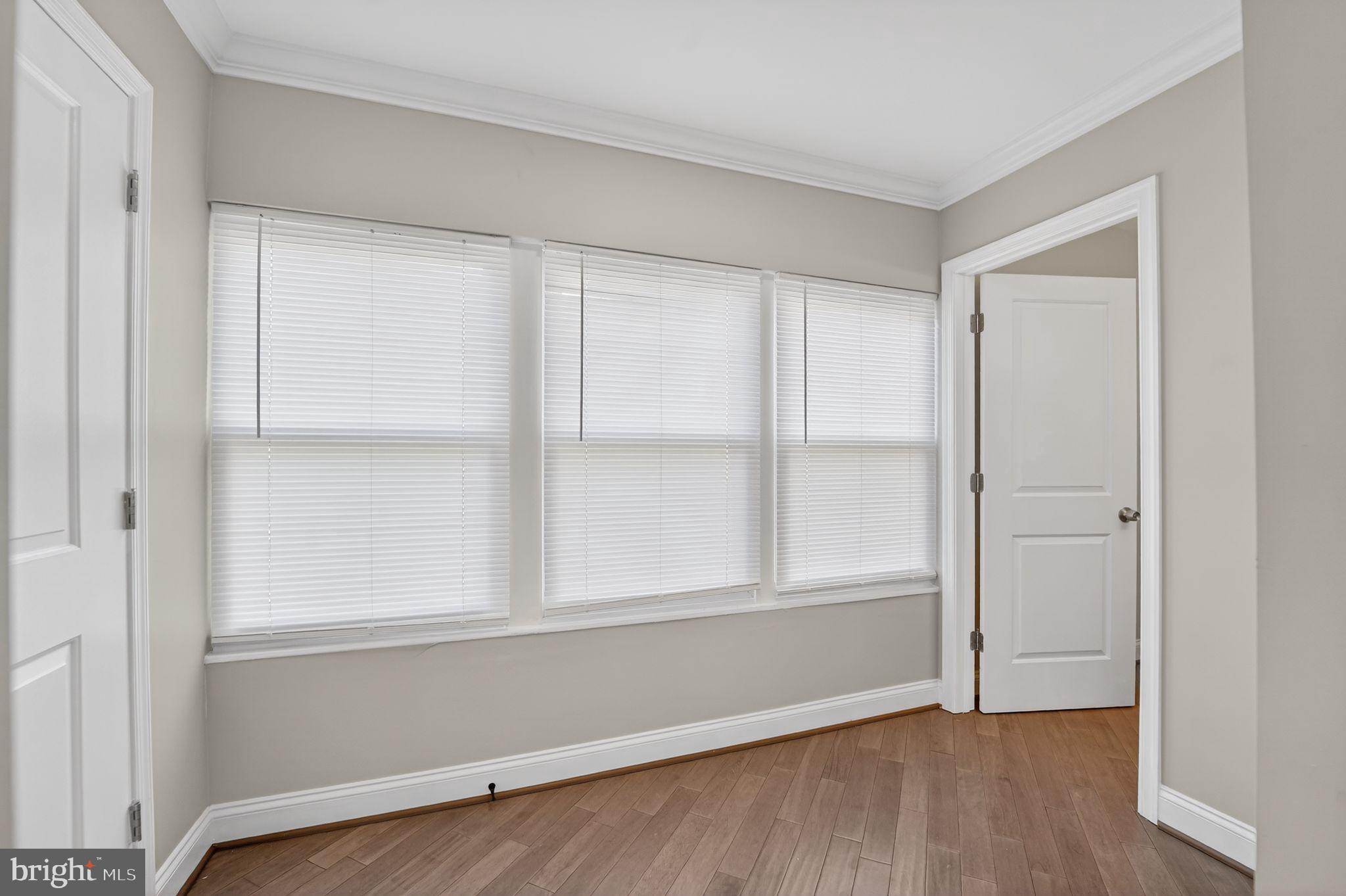 LANDSDOWNE - Residential