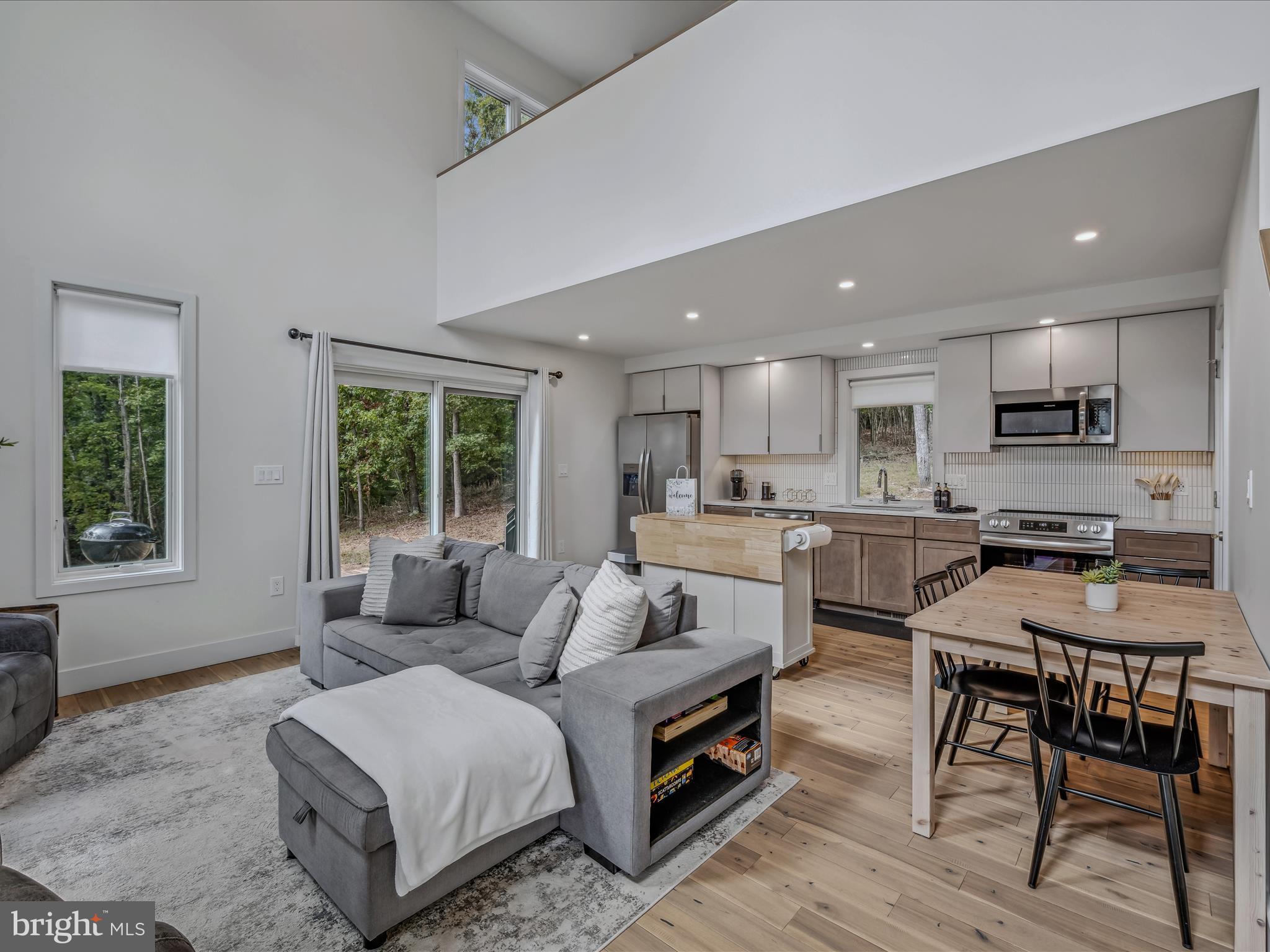 SLEEPY CREEK FARMS - Residential