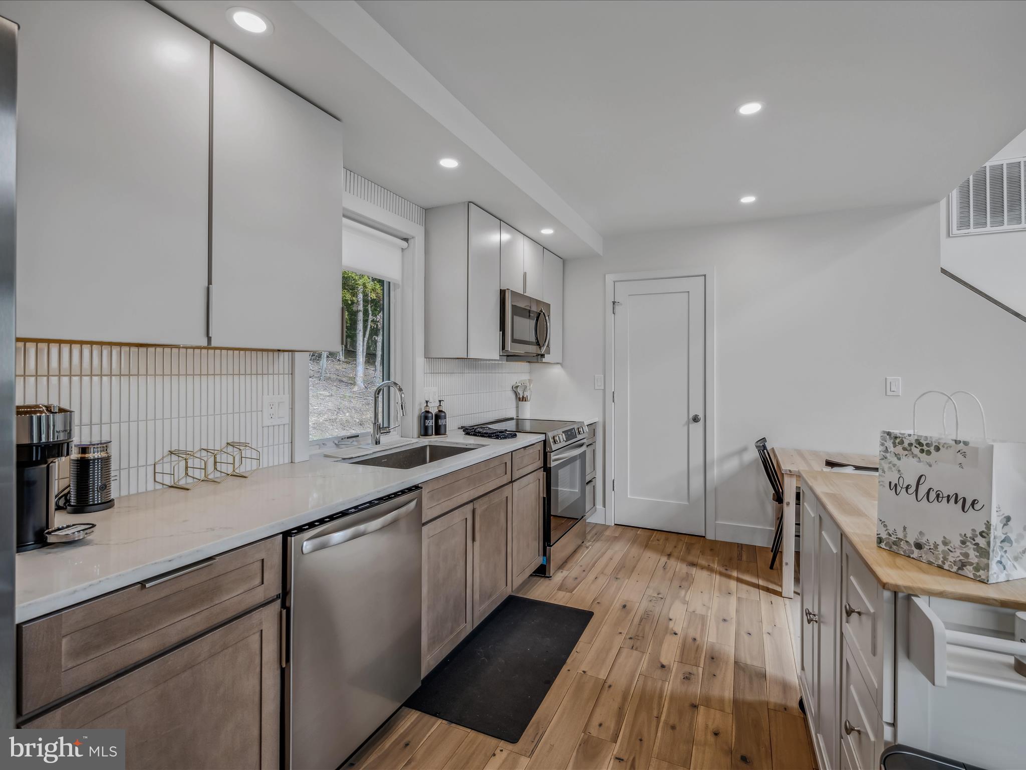 SLEEPY CREEK FARMS - Residential