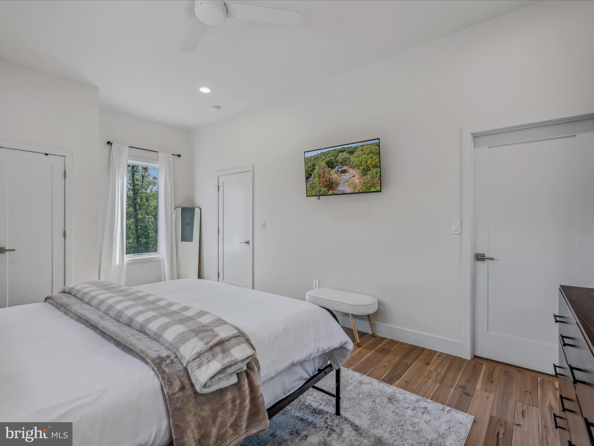 SLEEPY CREEK FARMS - Residential