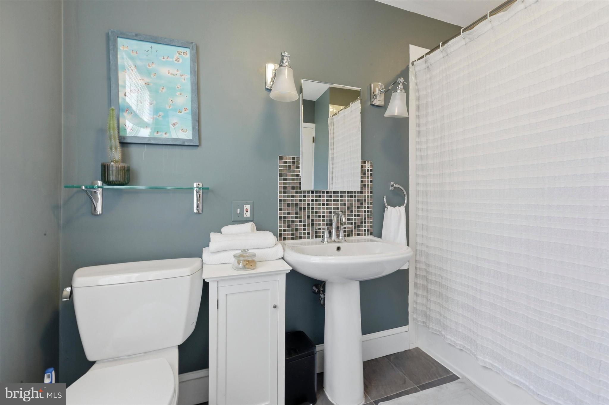 FAIRMOUNT - Residential