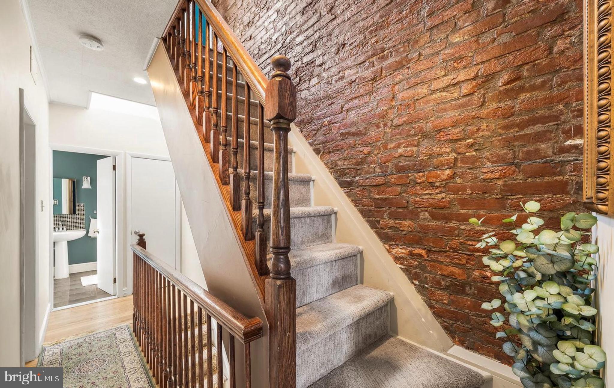 FAIRMOUNT - Residential
